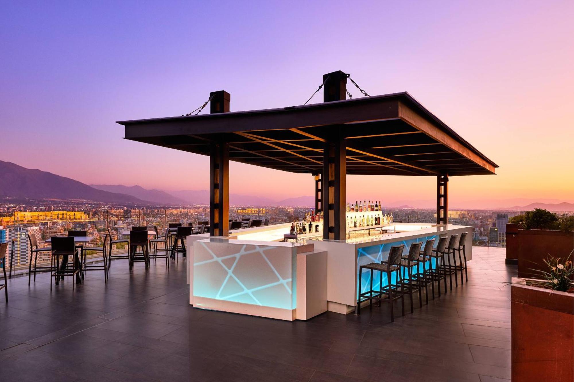 Ac Hotel By Marriott Santiago Cenco Costanera Exterior foto